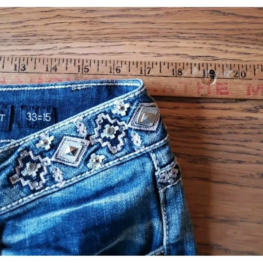 Sz 15 Jr Keya USA Women Easy Fit  Rhinestones Embroidered Cuff Capri Jean EUC - Picture 9 of 11